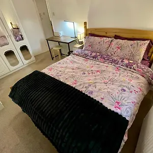 https://superb-town-centre-location-private-parking.tophotelsbath.com